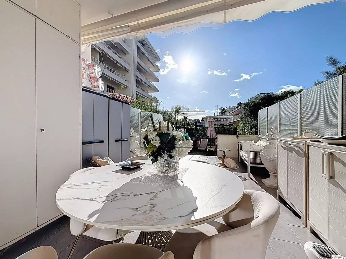 Apartamento en Cannes, Provenza-Alpes-Costa Azul, Francia 1 - 16970518