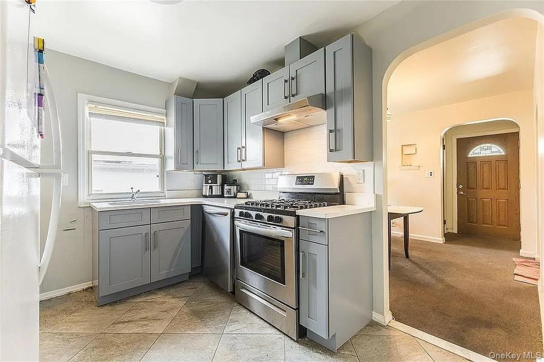House in New York, New York, United States 4 - 18770474