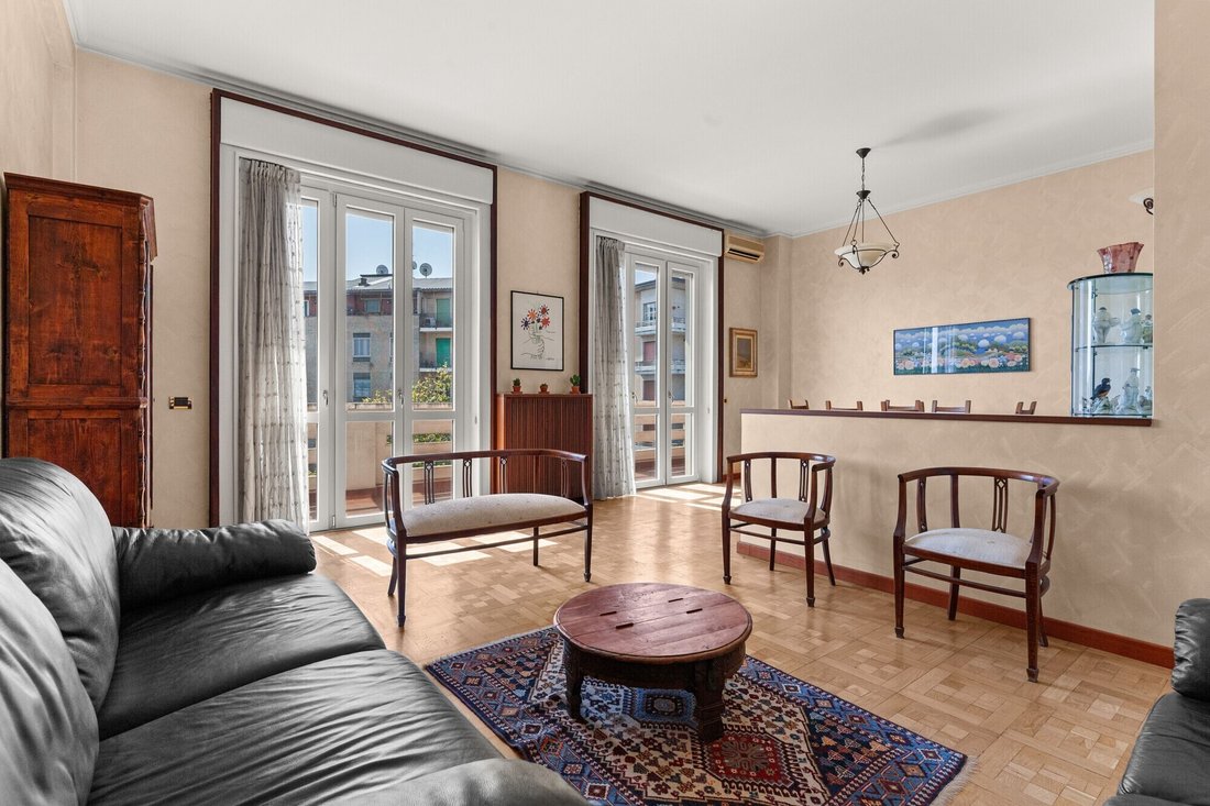Wohnung in Bocconi, Mailand, Italien 1 - 18769387