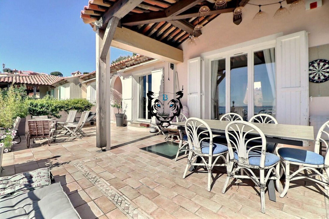 Maison à Ecarts, Roquebrune-sur-Argens, France 3 - 18756315