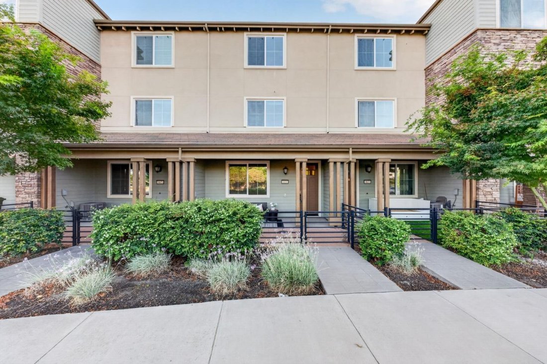 Townhouse in San Jose, California, United States 4 - 18771434