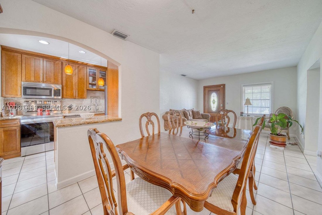 House in Miami, Florida, United States 4 - 18771180