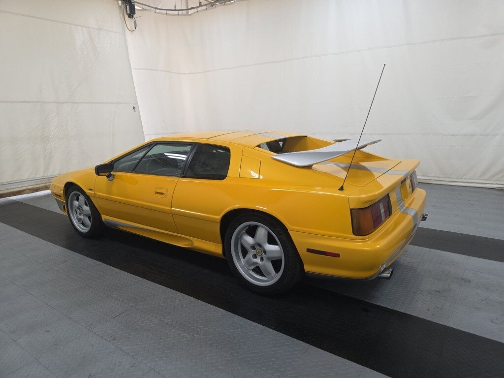 Lotus Esprit in Blauvelt, NY, United States 5 - 18768512