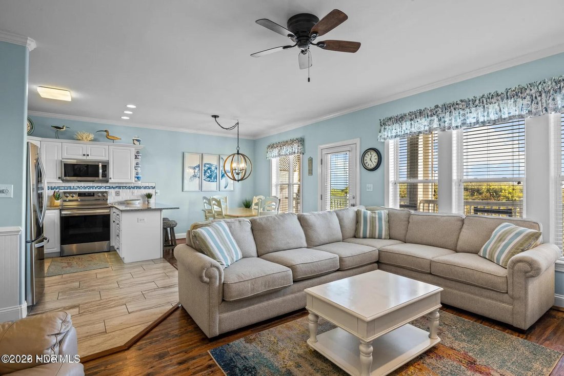 Condominio en Emerald Isle, Carolina del Norte, Estados Unidos 2 - 18768855