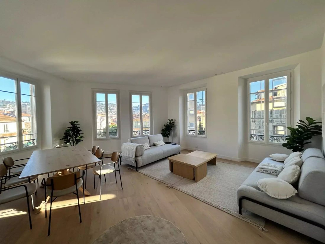 Wohnung in Nizza, Provence-Alpes-Côte d'Azur, Frankreich 1 - 15694087