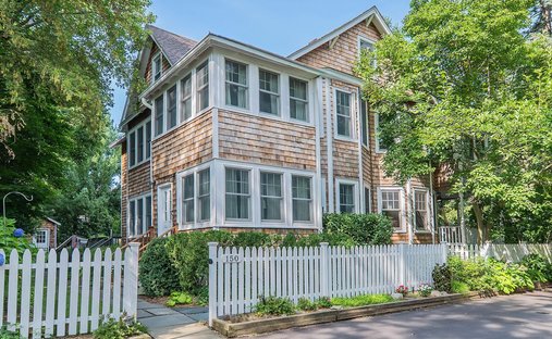 House in Sea Cliff, New York, United States 1