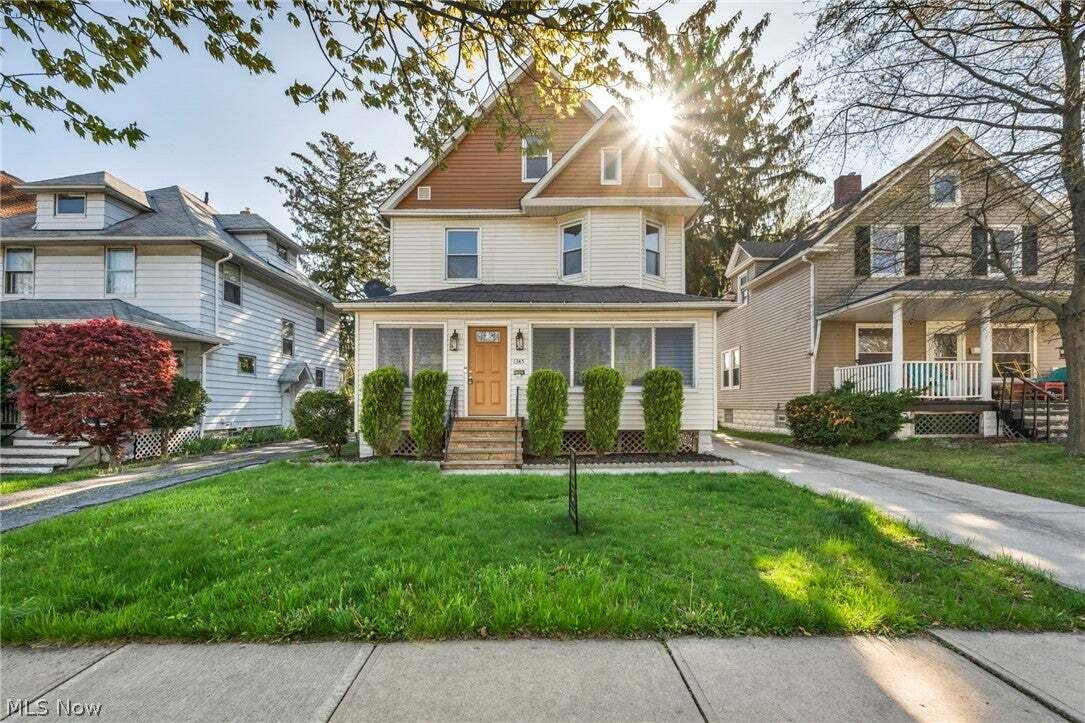 House in Lakewood, Ohio, United States 1 - 18768467