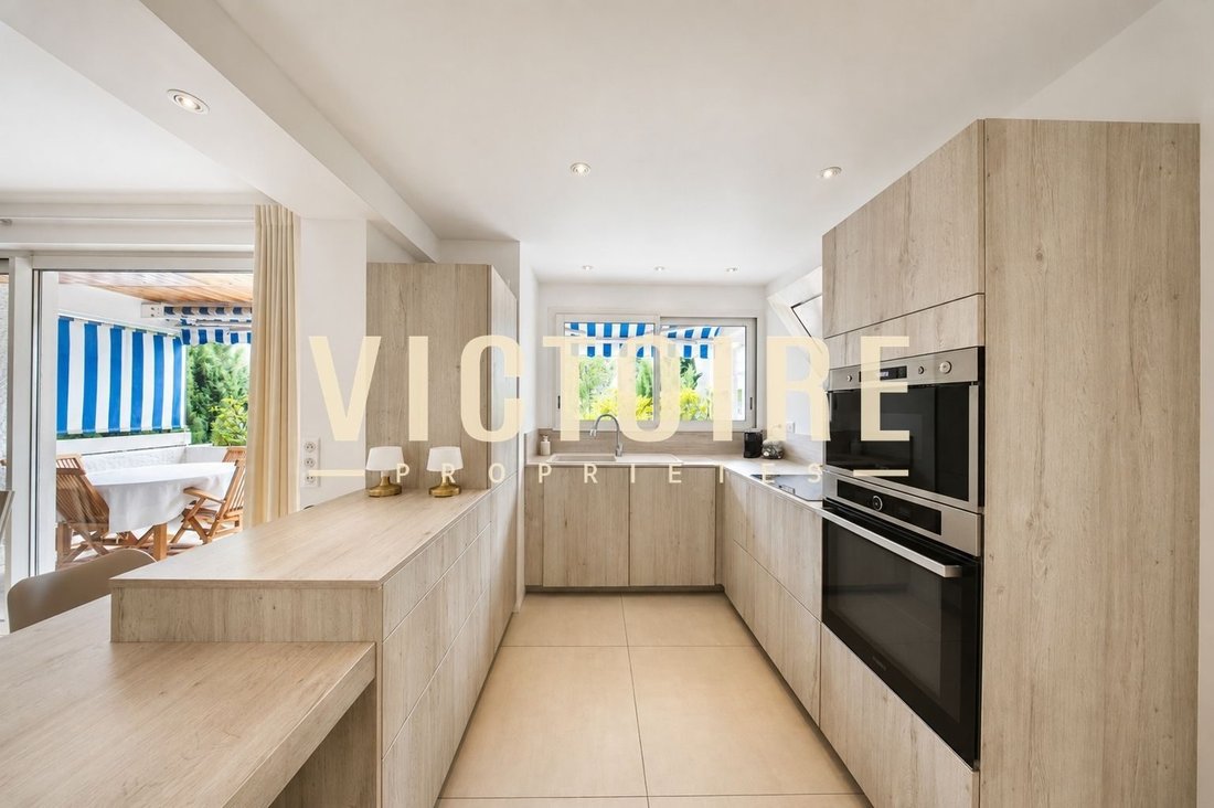 Wohnung in Cassis, Provence-Alpes-Côte d'Azur, Frankreich 3 - 18700365