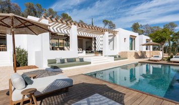 Villa in Santa Gertrudis de Fruitera, Santa Eulària des Riu, Balearische Inseln 2