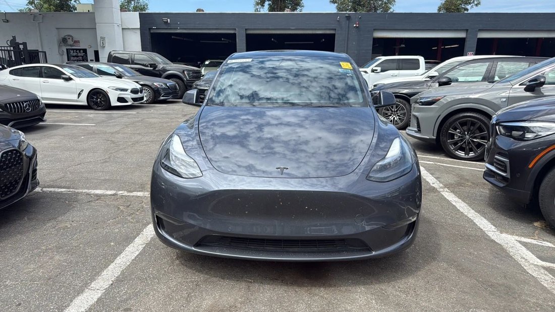 Suv in Azusa, CA, United States 3 - 18773131