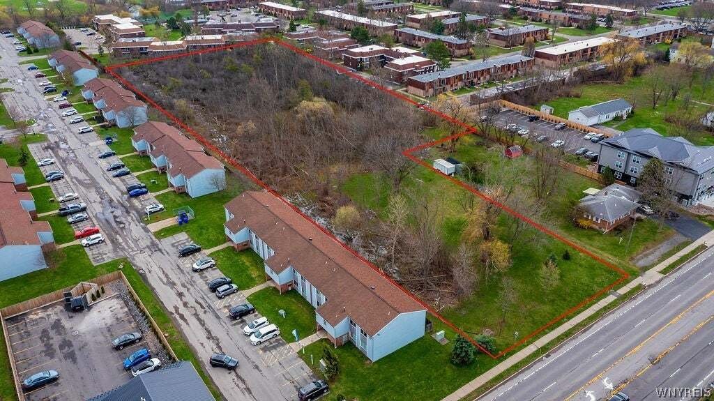 Terreno a Amherst, New York, Stati Uniti 1 - 17718655