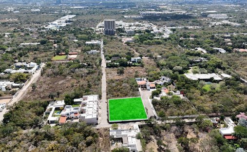 Land in Mérida, Yucatan, Mexico 1