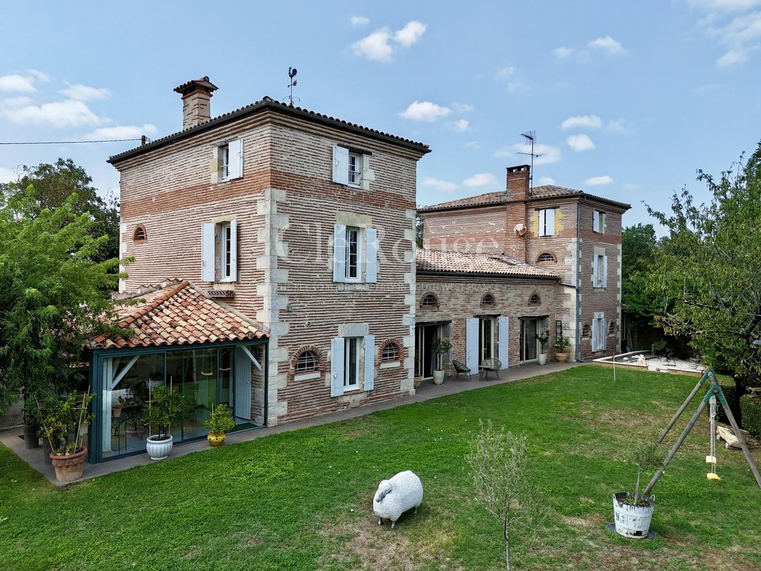 Casa en Caumont-sur-Garonne, Nueva Aquitania, Francia 1 - 18769546