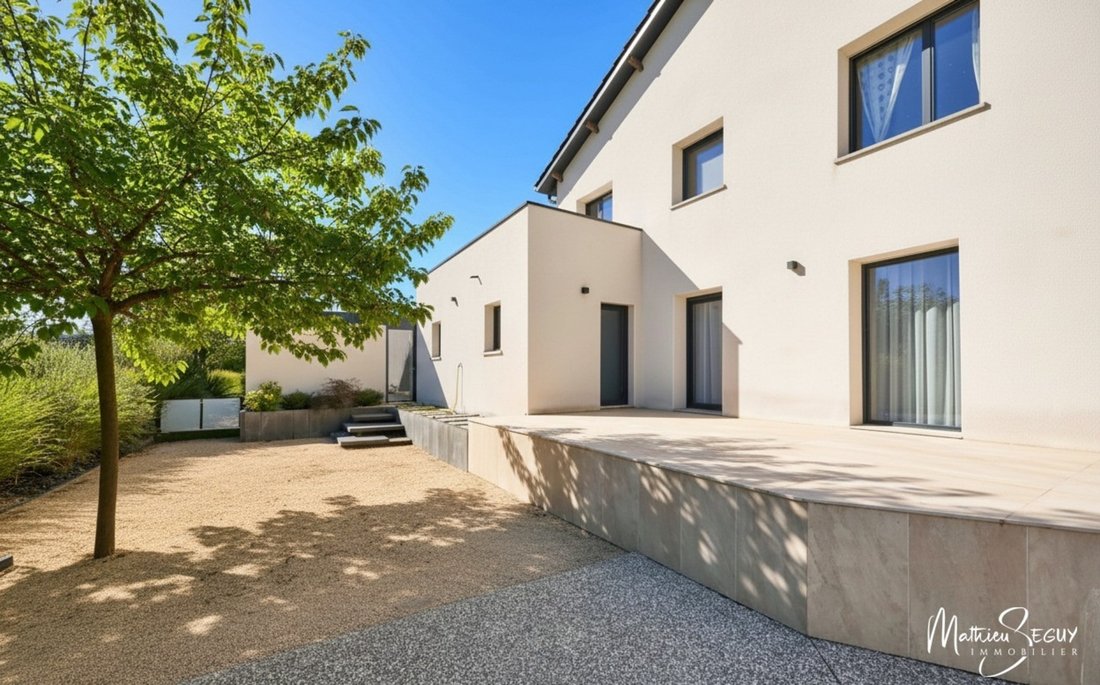 Haus in Thurins, Auvergne-Rhone-Alpen, Frankreich 2 - 17566065