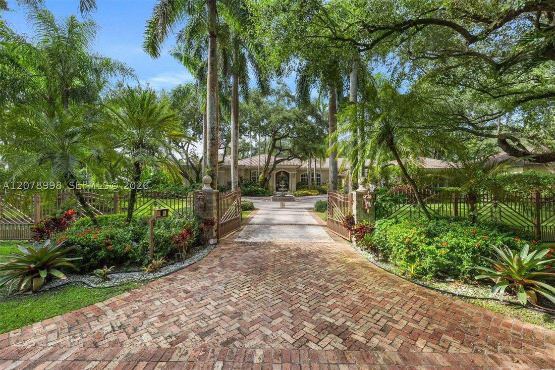 Casa a Coral Gables, Florida, Stati Uniti 2 - 18771185