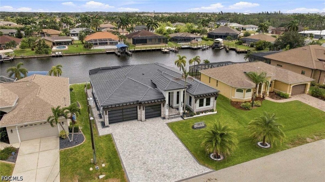 Casa a Cape Coral, Florida, Stati Uniti 4 - 18768403