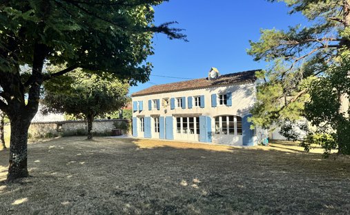 Haus in Arces, Neu-Aquitanien, Frankreich 1