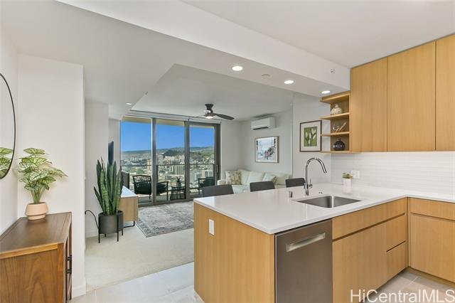 Condominio a Honolulu, Hawaii, Stati Uniti 1 - 18770148