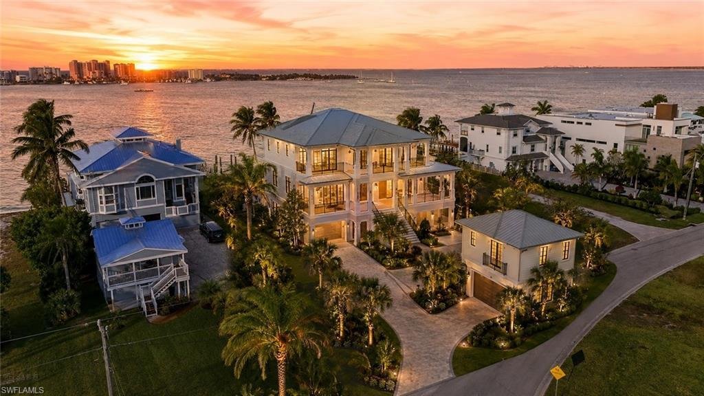 Land in Fort Myers Beach, Florida, United States 1 - 18770080