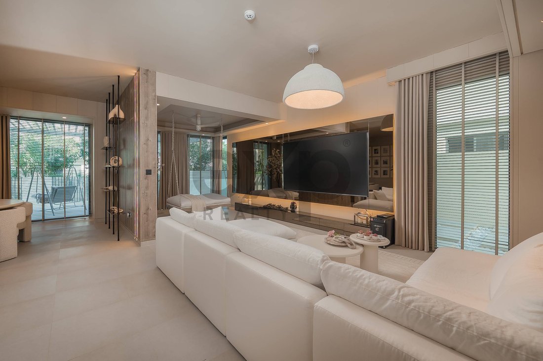 Villa in Tilal Al Ghaf, Dubai, United Arab Emirates 4 - 18768533