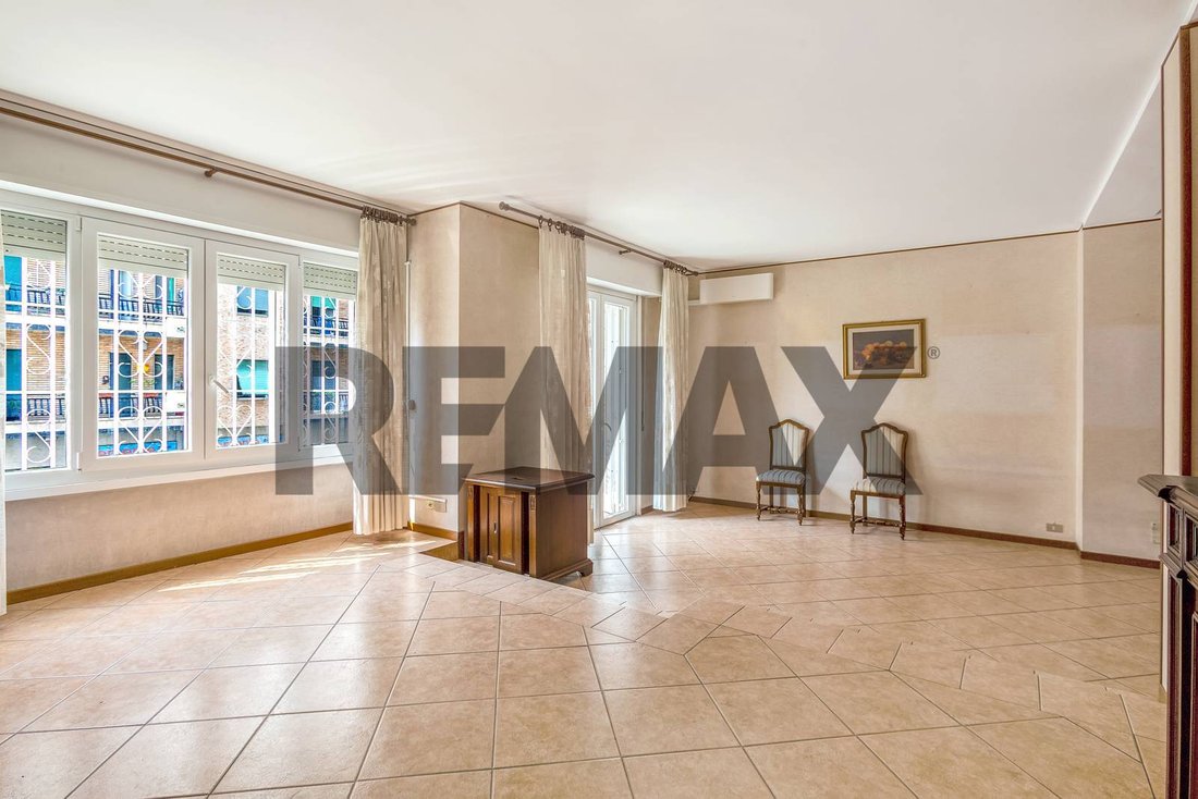 Appartement à Zone d'Argonne - Corse, Milan, Italie 5 - 18766080