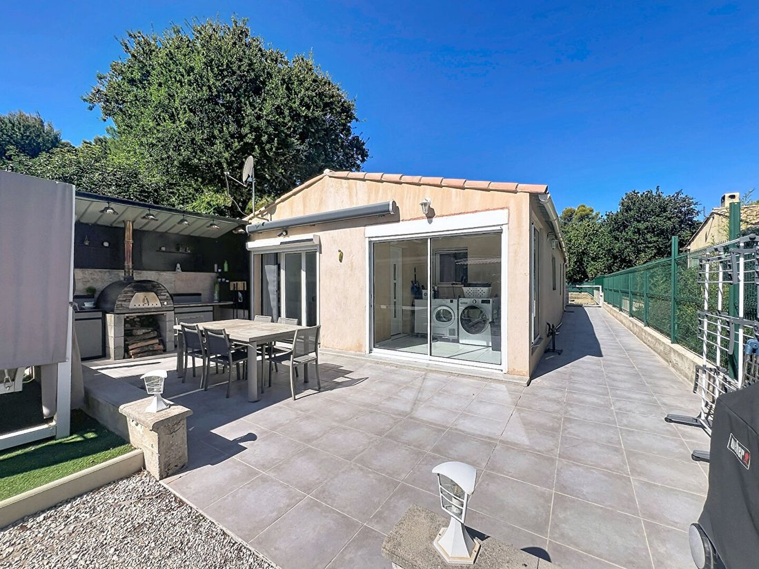 Villa a Saint-Savournin, Provenza-Alpi-Costa Azzurra, Francia 1 - 18704582