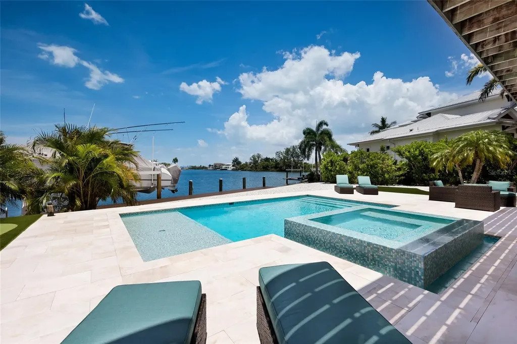 Casa a Holmes Beach, Florida, Stati Uniti 1 - 18773501