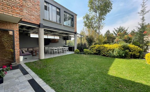 House in Naucalpan de Juárez, State of Mexico, Mexico 1