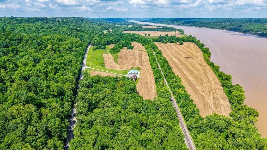 Farm Ranch in Augusta, Kentucky, United States 4 - 18247177