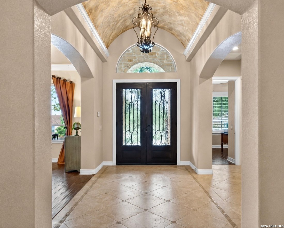 House in San Antonio, Texas, United States 3 - 18464036