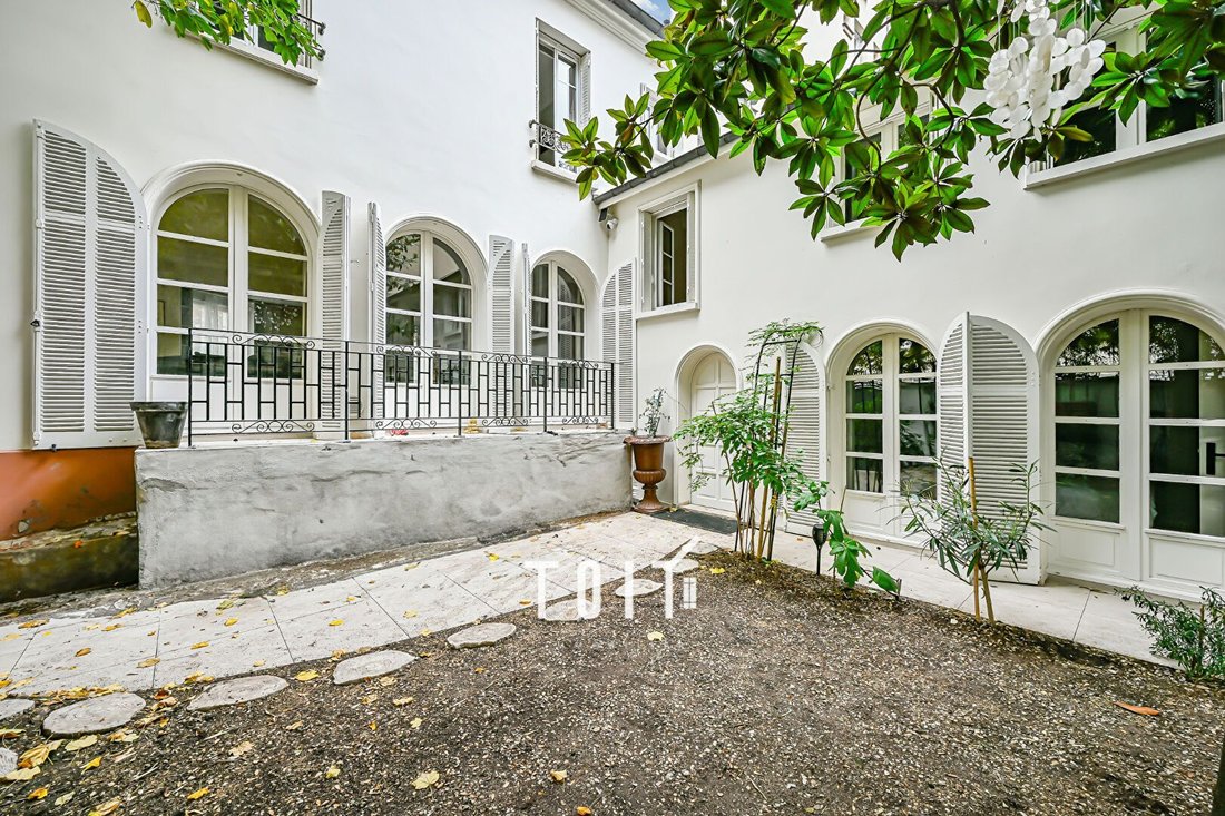 Villa in Mouton Duvernet, Paris 14e Arrondissement, Paris 1 - 18772897