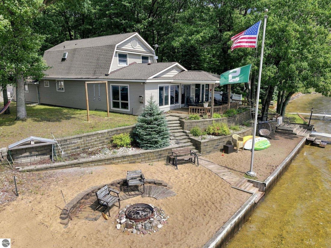 Casa en Lake City, Míchigan, Estados Unidos 4 - 18770642