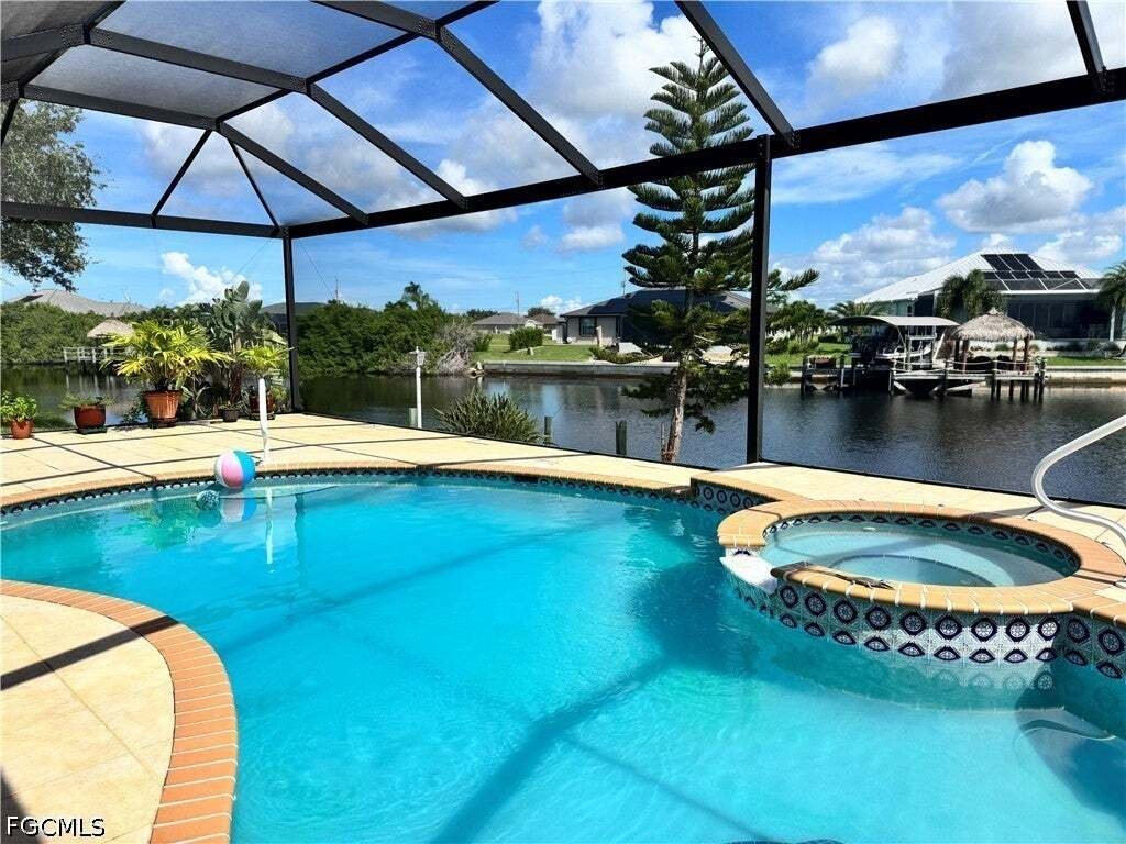 Casa a Cape Coral, Florida, Stati Uniti 3 - 18735903