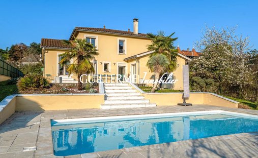 House in Est, Dardilly, France 1