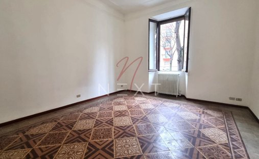 Apartamento en Govone, Milán, Italia 1