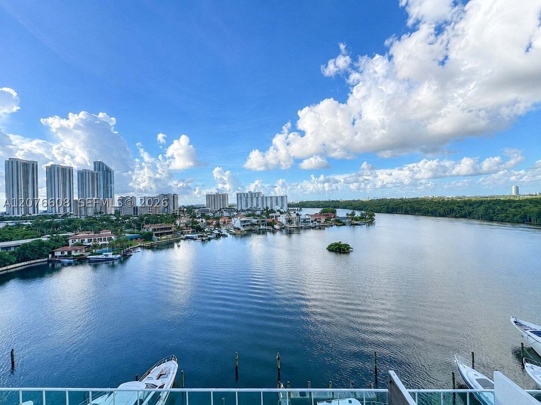 Condominio a Golden Beach, Florida, Stati Uniti 1 - 18719382