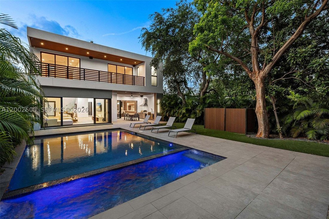 House in Miami, Florida, United States 1 - 17999529