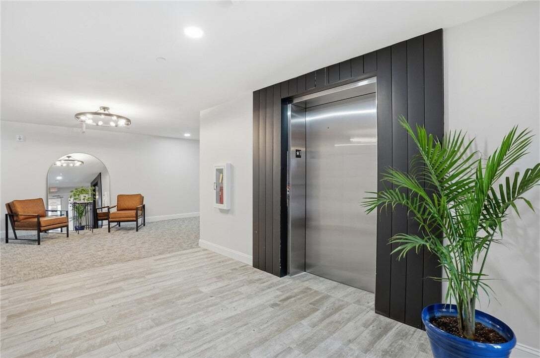 Condominio en Warwick, Rhode Island, Estados Unidos 3 - 18770966