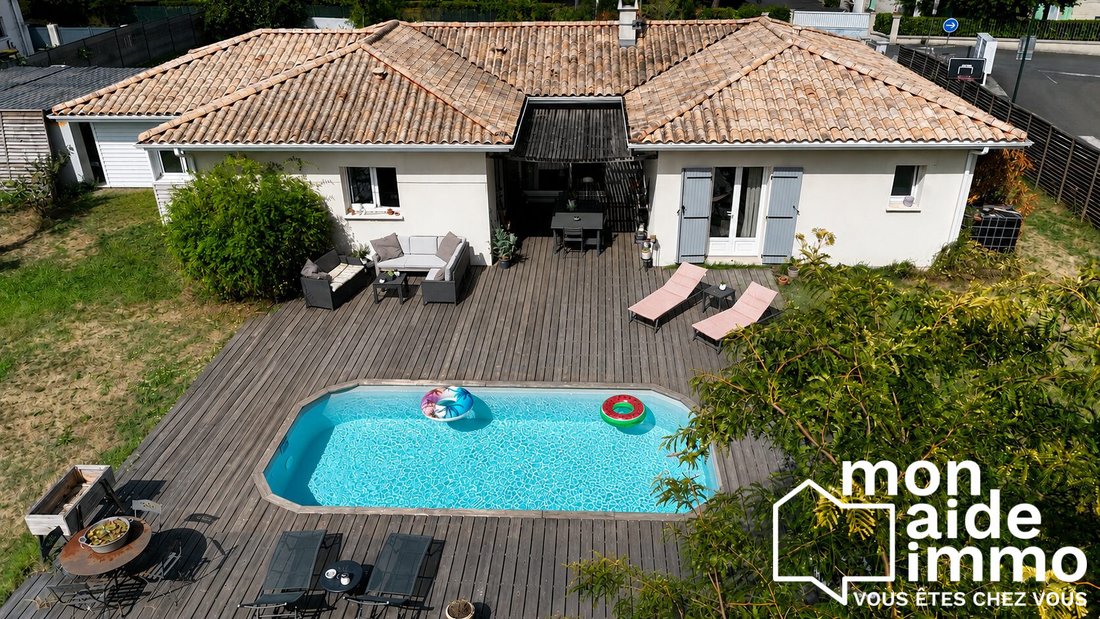 Casa en Carignan-de-Bordeaux, Nueva Aquitania, Francia 1 - 18773685