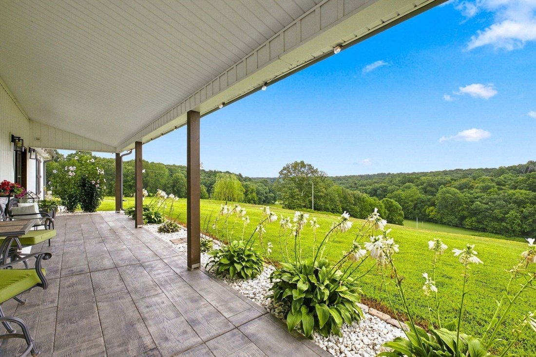House in Vanleer, Tennessee, United States 4 - 18771377