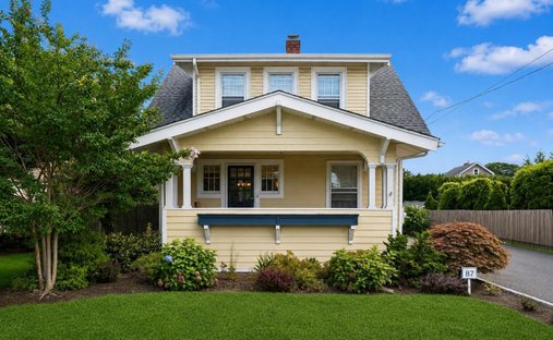 House in Islip, New York, United States 1