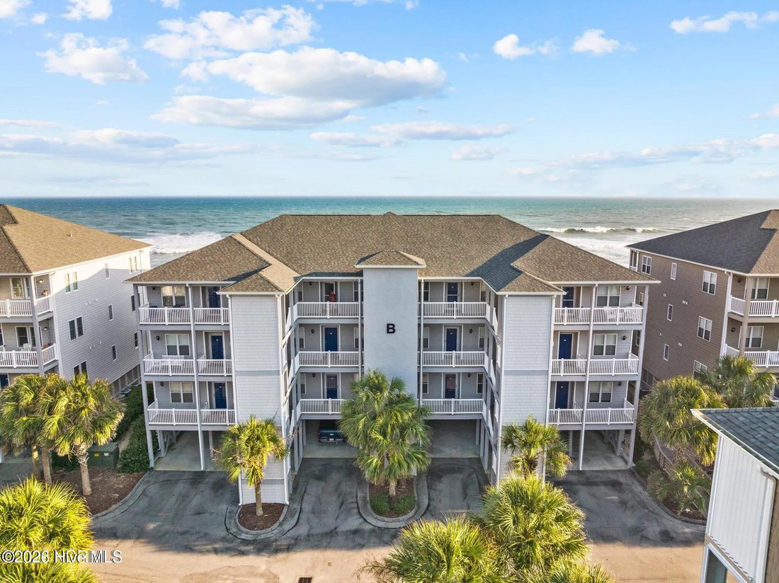 Condominio en Emerald Isle, Carolina del Norte, Estados Unidos 1 - 18768855