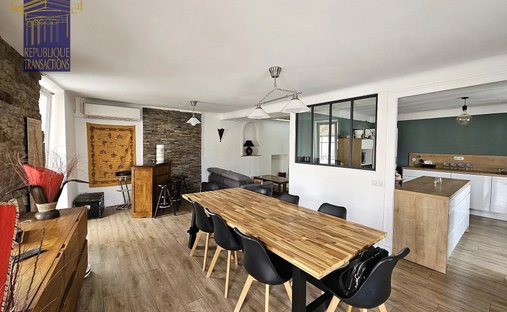 Appartement à Centre Ville, Beaune, France 1