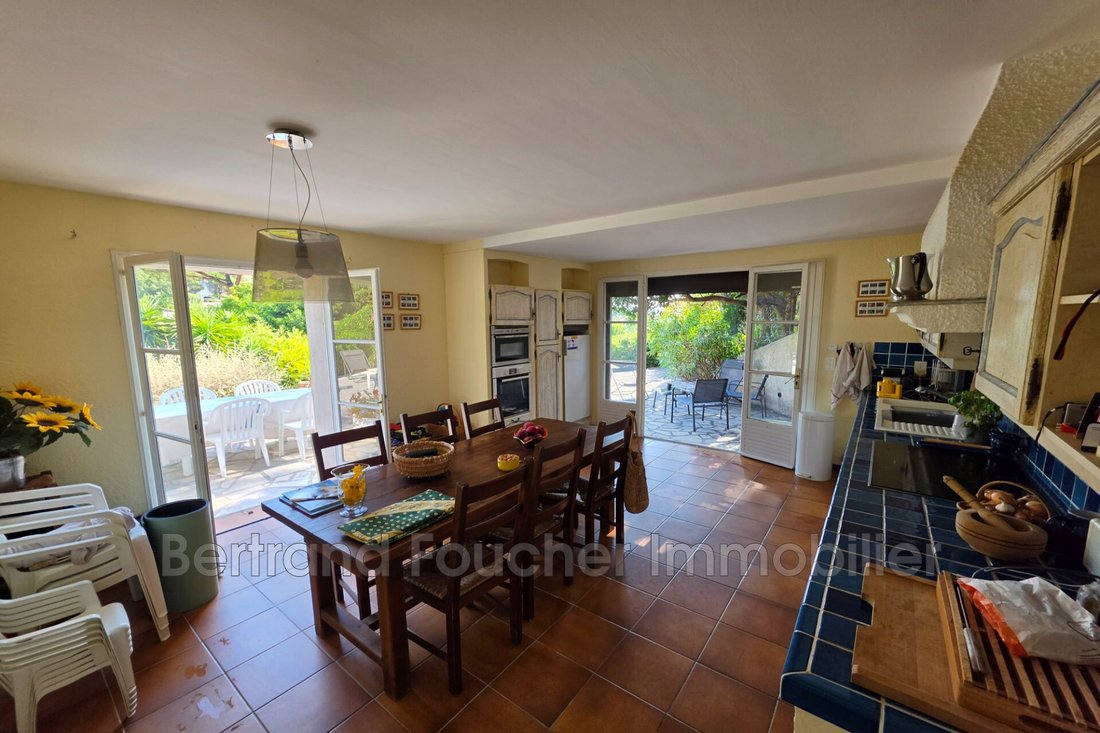 Villa in Sud, Cavalaire-sur-Mer, France 5 - 18769537