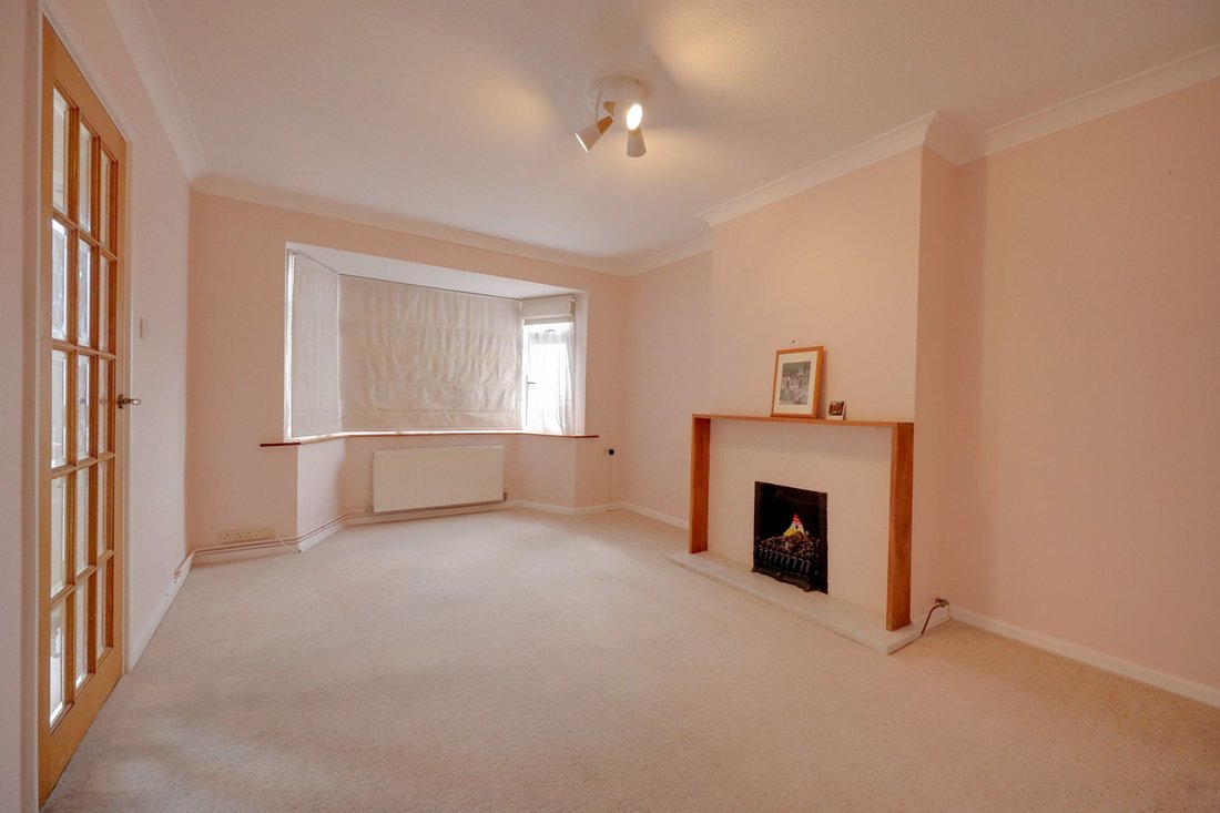 Haus in Burgess Hill, England 3 - 18769617