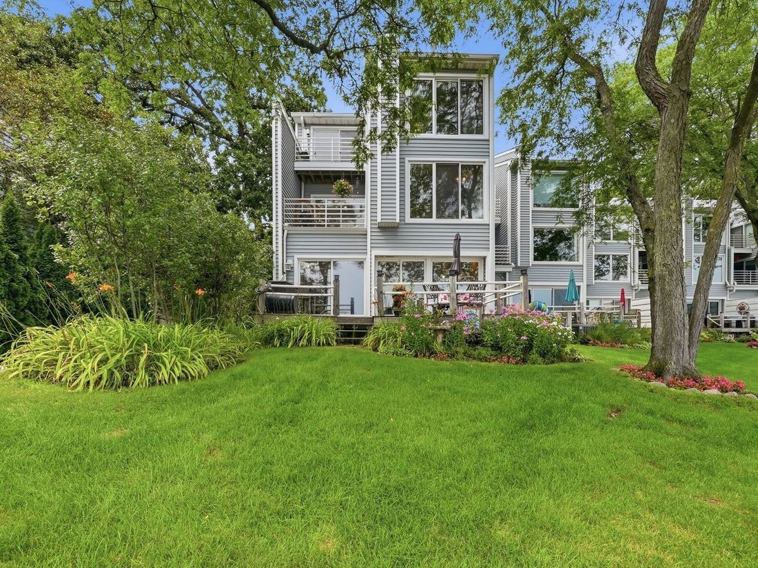 Condo in Mundelein, Illinois, United States 1 - 18771176