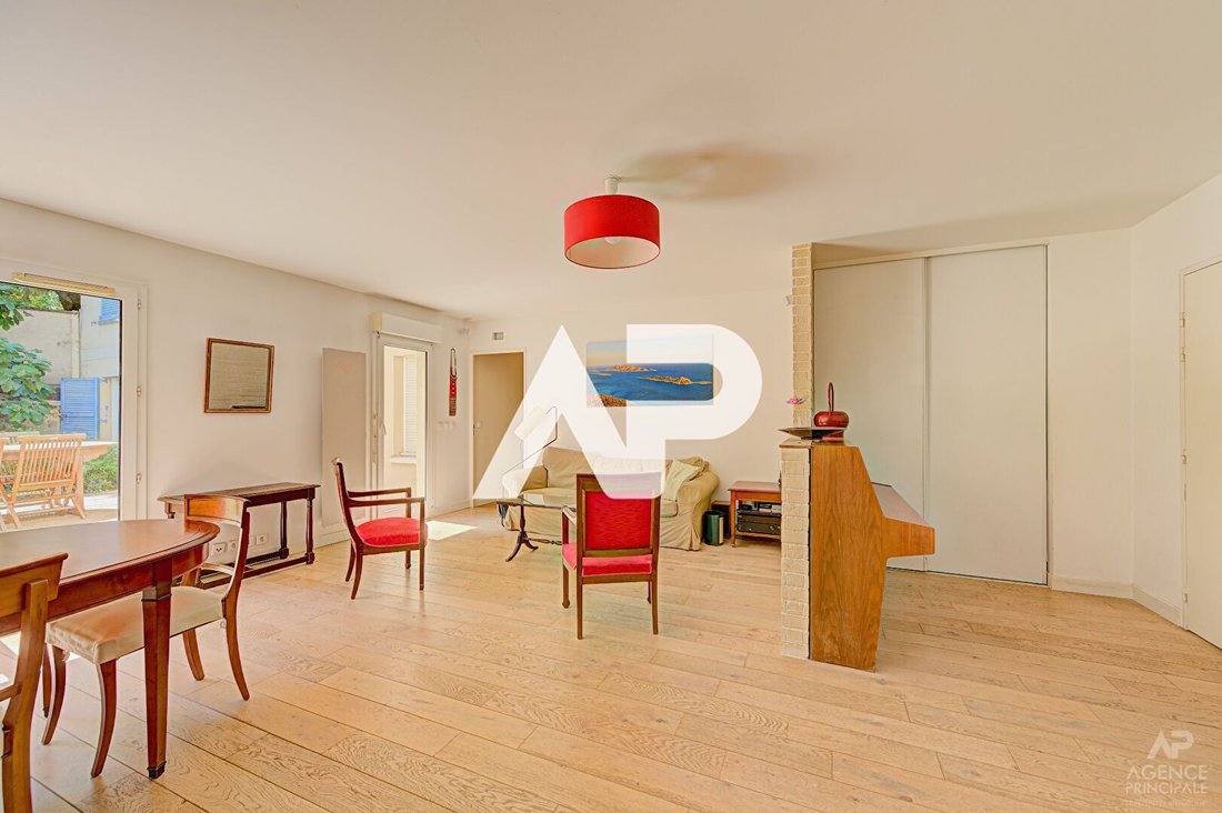 Apartamento en Centre Ville, Rueil-Malmaison, Francia 3 - 18772769