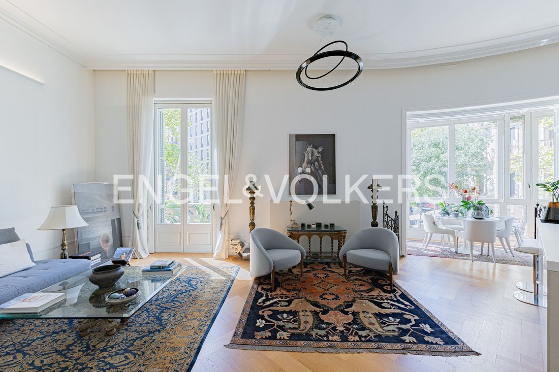 Wohnung in Eixample, Barcelona, Spanien 2 - 18772143