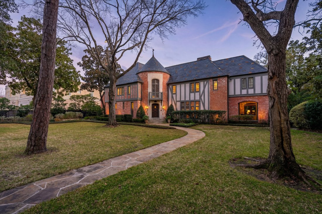 House in Houston, Texas, United States 1 - 18770190
