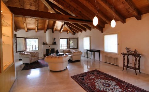 Penthouse in Bassano del Grappa, Venetien, Italien 1